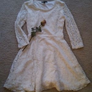 Forever 21 Off White Lace Holiday Dress